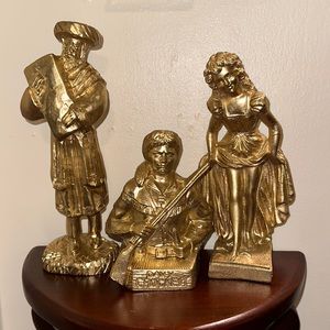 Vintage gold decorative pieces